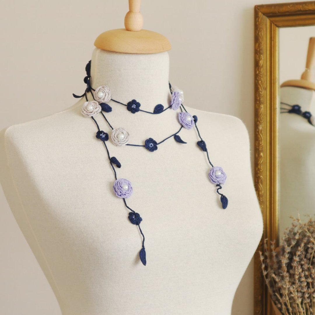 OYA crochet 150cm Lariet【ROSE PEARL】Indigo - 项链 - 绣线 蓝色