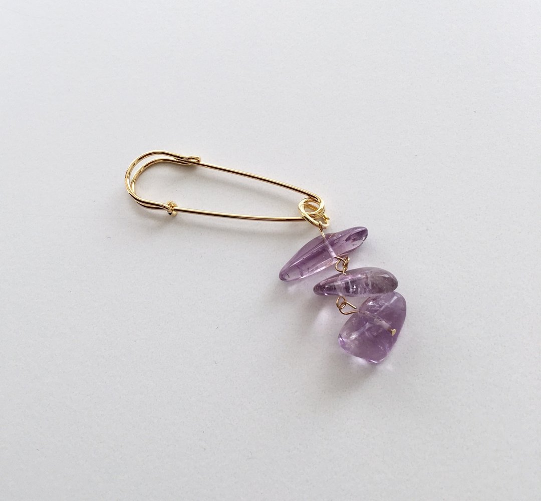 Stole pin February birthstone amethyst - 胸针 - 宝石 紫色