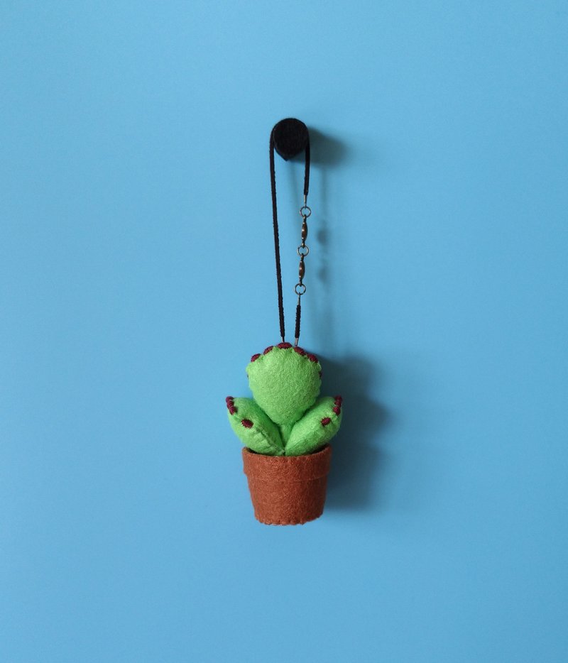 フェルト羊毛艺术创作 A001完成品 熊童子 多肉植物 不织布手作吊饰 - 吊饰 - 聚酯纤维 绿色