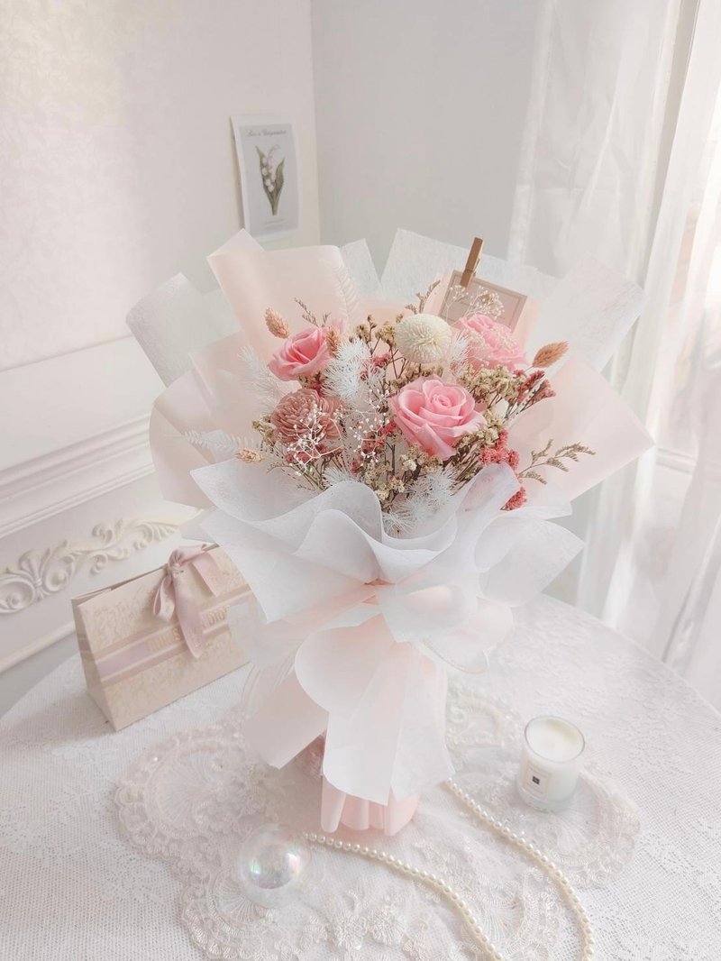 温柔粉永生玫瑰花束 - 干燥花/捧花 - 植物．花 粉红色