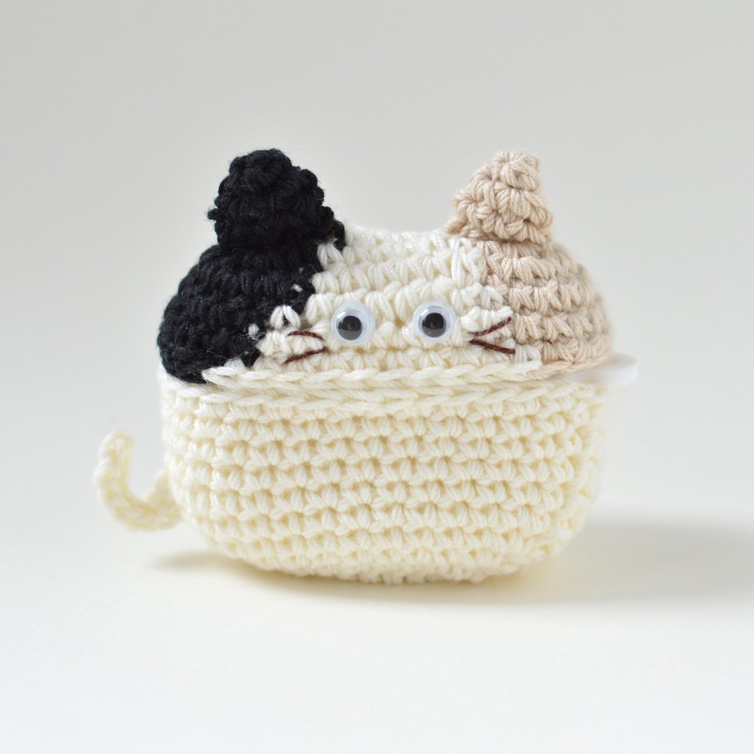 AirPods Pro保护套　带有硅胶套　花猫保护套　Amigurumi - 耳机收纳 - 棉 白色