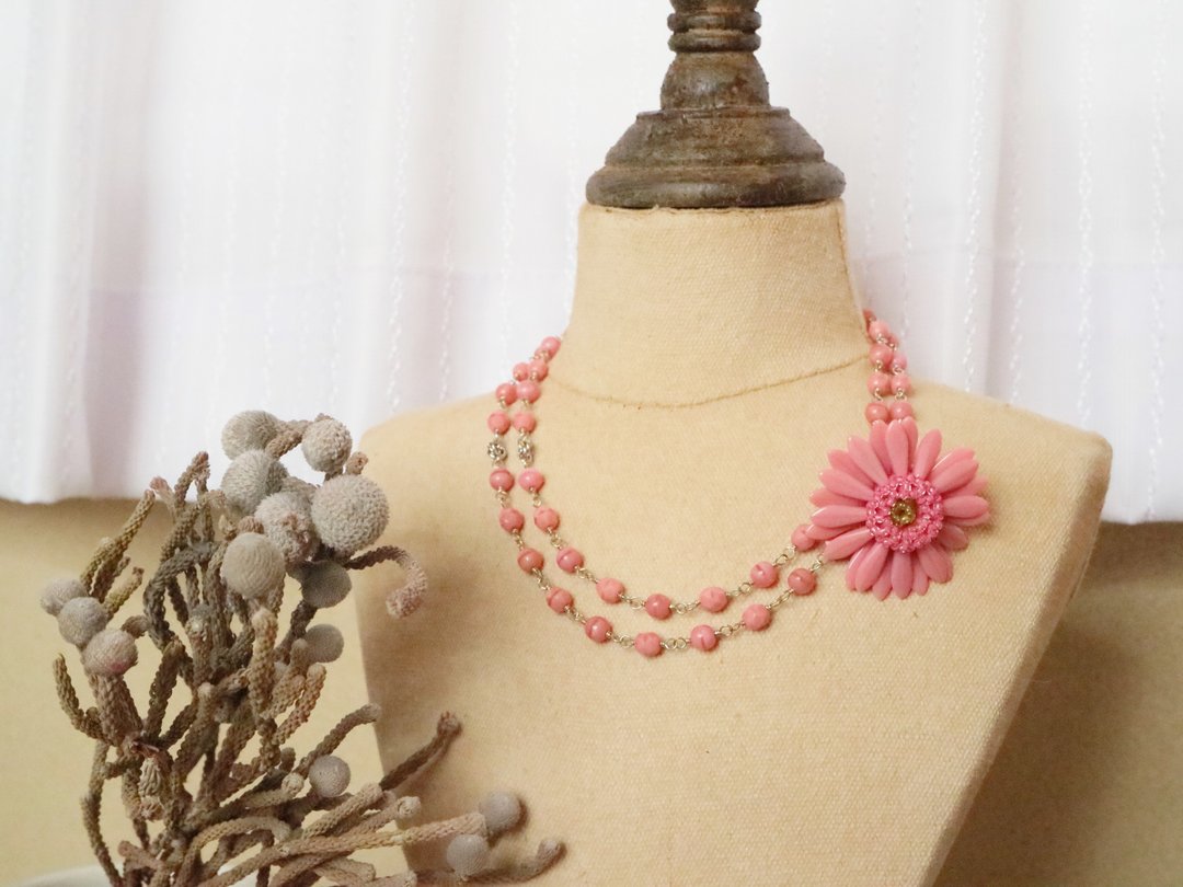 Gerbera Brooch and Czech Bead Double Necklace Demiparure Pink Short Long 2way Mix and Match Elegant Costume Jewelry Set - 项链 - 玻璃 粉红色