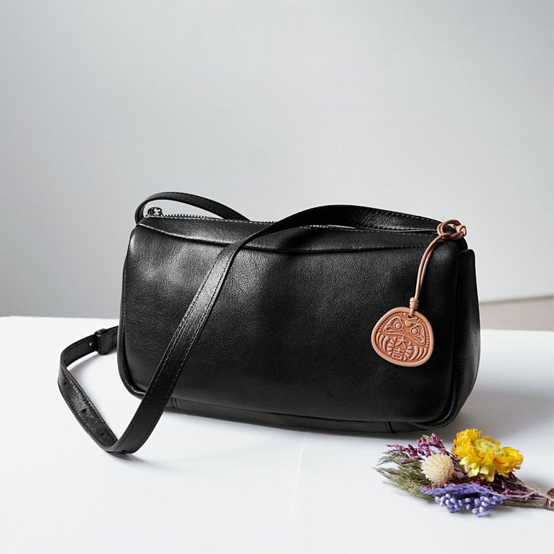 轻量皮革肩背包，斜背收纳包，可容纳长钱包，咖啡色 - 侧背包/斜挎包 - 真皮 多色