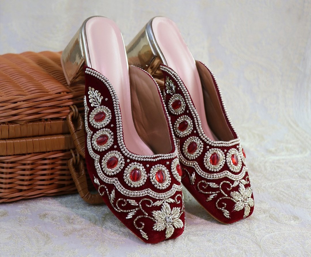 【二色入】印度风情/手工圆头方跟钉珠鞋 - 女款休闲鞋 - 真皮 红色