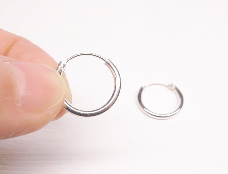 二毛银【厚2mm银管中型圈圈耳环】一对 - 耳环/耳夹 - 其他金属 
