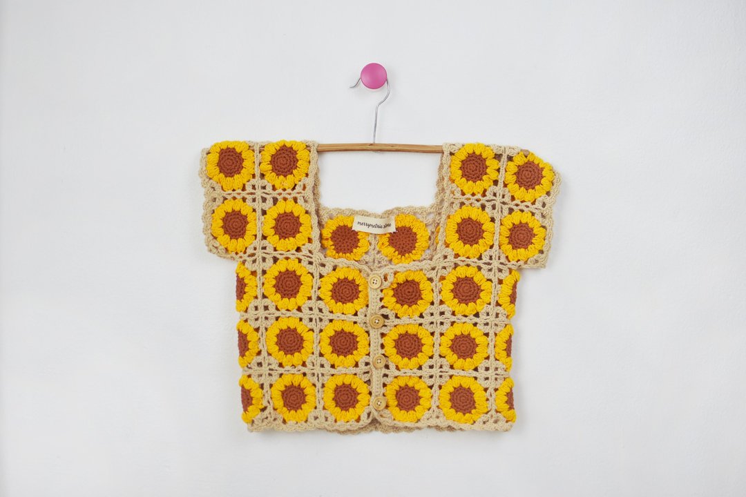 Sunflower Crochet Croptop Shirt - 女装上衣 - 棉 黄色