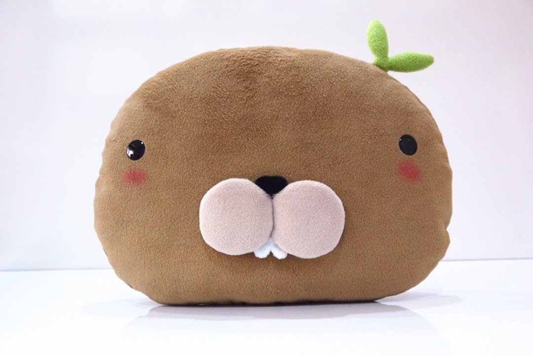 Bucute马林鼠~汽车颈枕/手工/全球限量/礼物/汽车配件 - 枕头/抱枕 - 聚酯纤维 卡其色