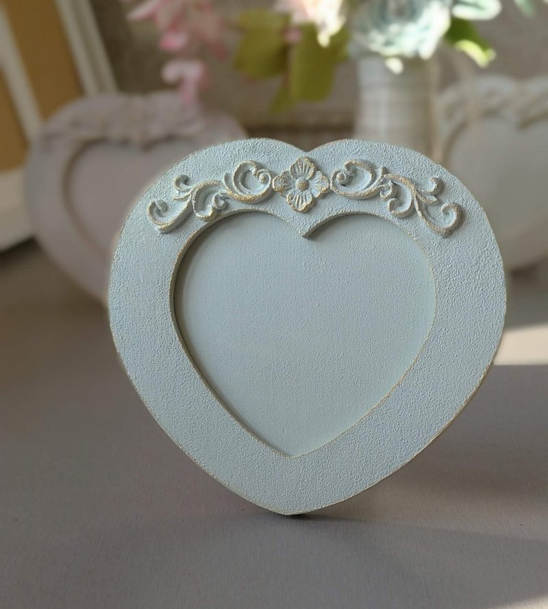 相框 Small sage green photo frame in shape of heart Picture frame Love frame - 画框/相框 - 木头 绿色