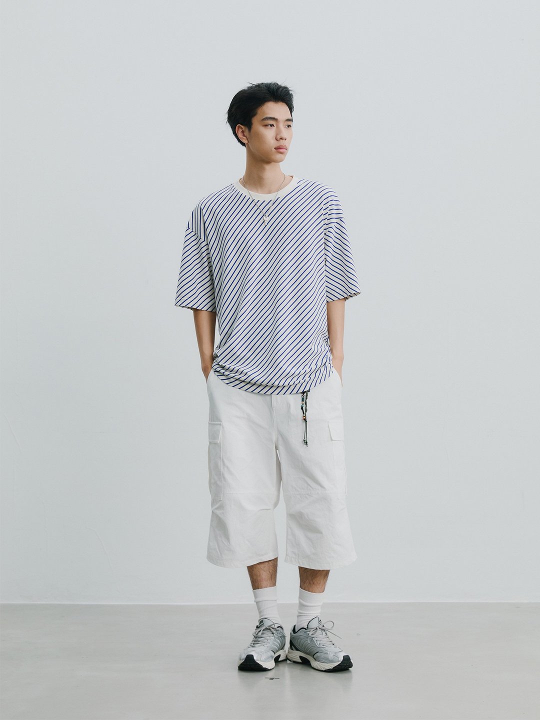 日系工裝中褲 / 寬鬆直筒 / 夏季棉質休閒短褲 - 中性裤装 - 其他材质 白色