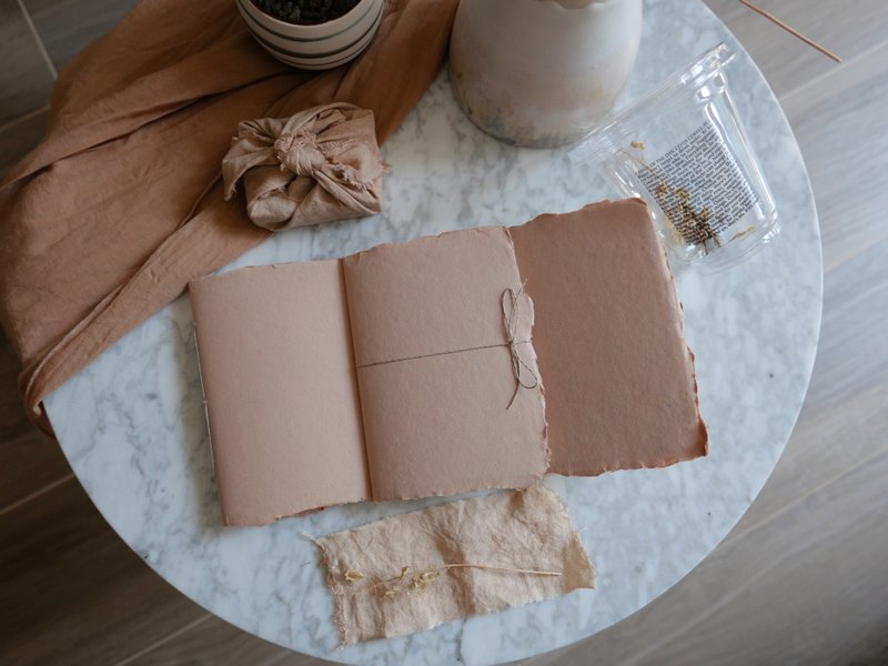 【笔记本】A6 手工纸笔记本| 珊瑚 - 笔记本/手帐 - 纸 粉红色