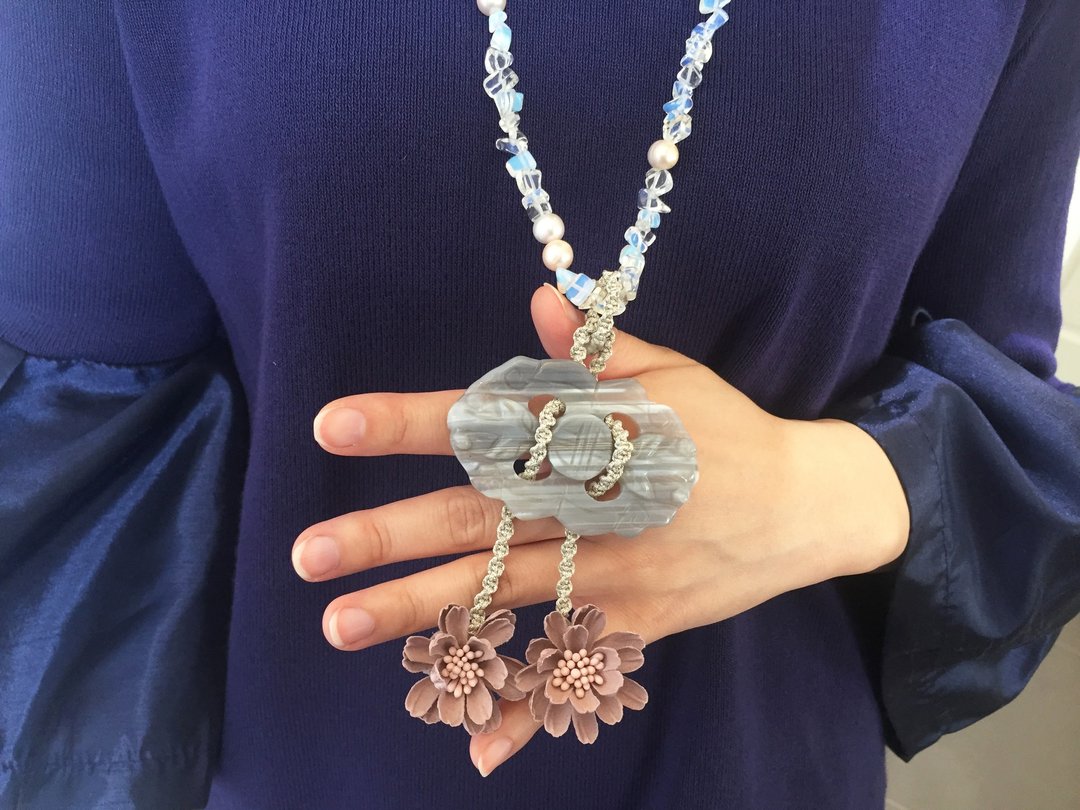 Calla Necklace 玉 月亮石 粉红色 珍珠 花 手工制 设计 颈链 - 颈链 - 石头 粉红色