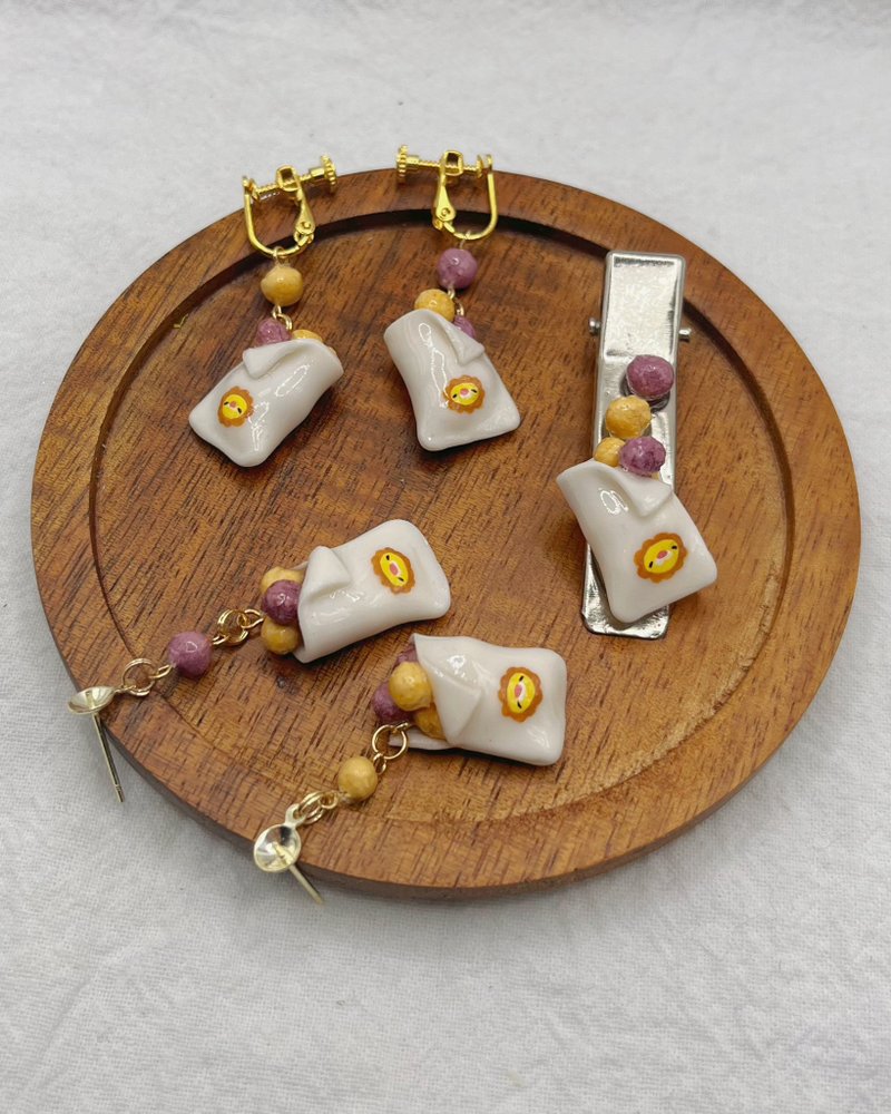 【玫泥手作】小狮地瓜球耳环/发夹 - 耳环/耳夹 - 粘土 黄色