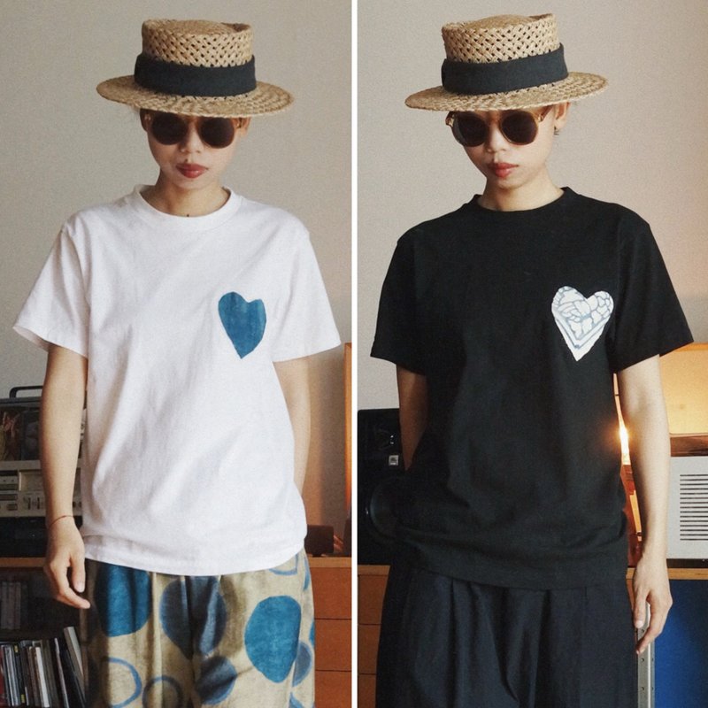 黑白2色 愛心藍色夾纈貼布 圓領短袖T恤 夏季經典簡約 純棉上衣 - 女装 T 恤 - 棉．麻 白色