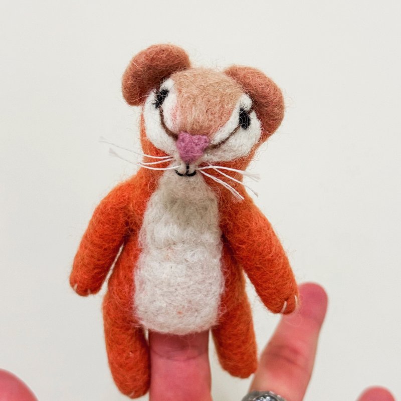 花栗鼠手指偶 花栗鼠 森林动物 讲故事道具 羊毛毡指偶 - 玩具/玩偶 - 羊毛 