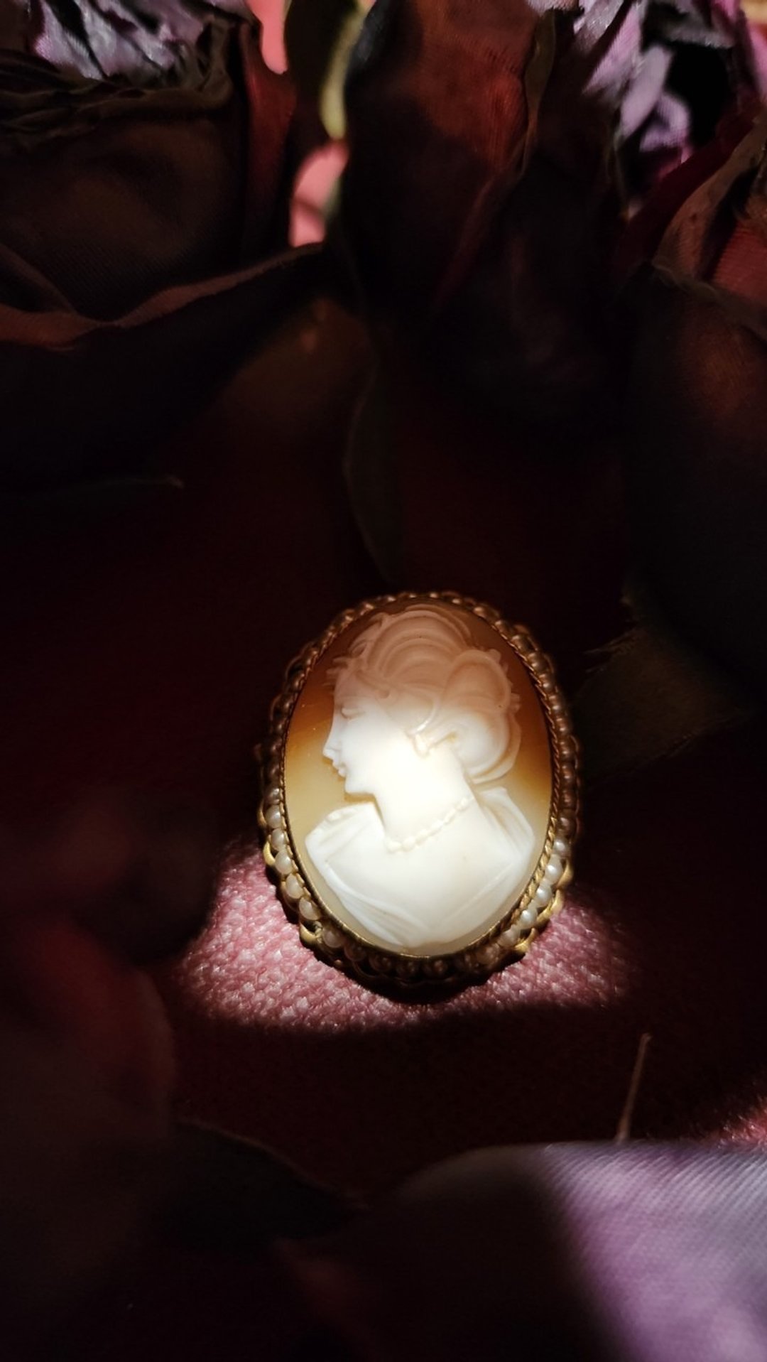 复古手工浮雕贝美女头像胸针及吊坠两用项链母亲节礼物 - 项链 - 纯银 金色