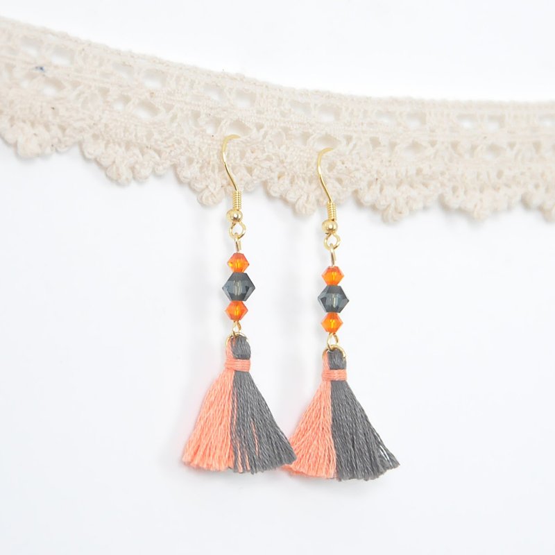 双色流苏。捷克水晶。耳环 Two Colorway Tassel。Crystal。Earring - 耳环/耳夹 - 绣线 橘色