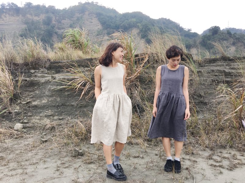 亚麻背心连身皱褶裙 - 洋装/连衣裙 - 棉．麻 