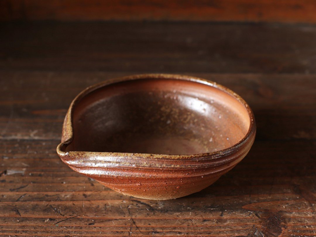 Bizen ware one-sided dish kt-051 - 碗 - 陶 咖啡色
