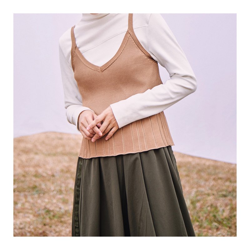 搭配良品 杏色针织外穿吊带马甲背心 - 女装背心 - 其他材质 咖啡色