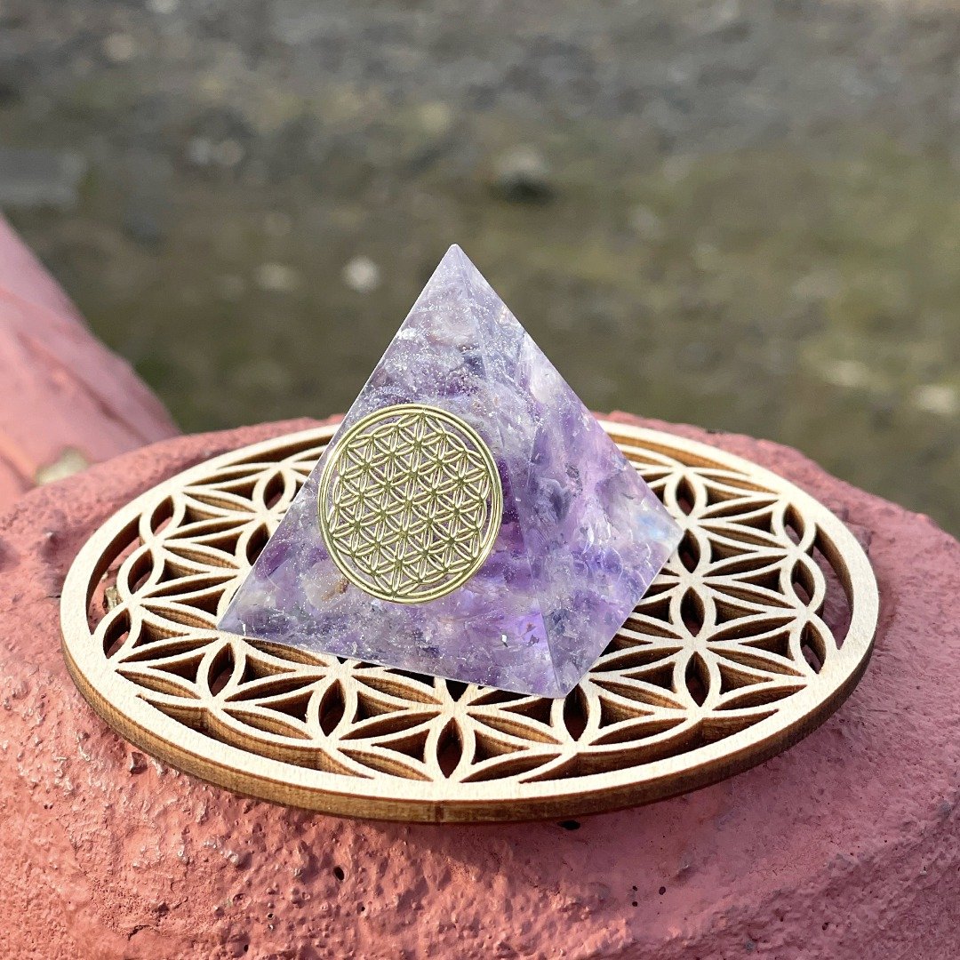 【浅紫晶】奥根能量塔Orgonite (6cm/5cm/4cm) - 摆饰 - 水晶 
