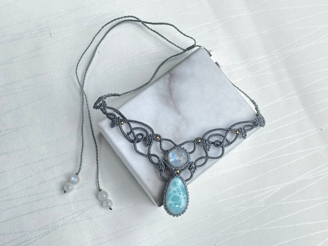 220424 Macrame 海纹石 月亮石 编织 颈链 - 项链 - 半宝石 蓝色