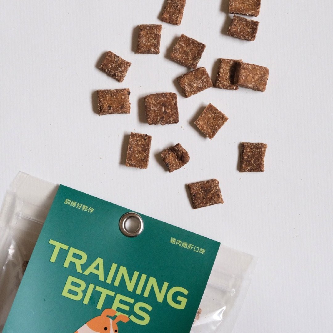 犬猫训练好伙伴【鸡肉鸡肝】训练零食 TRAINING BITES 40g/包 - 零食/点心 - 新鲜食材 卡其色
