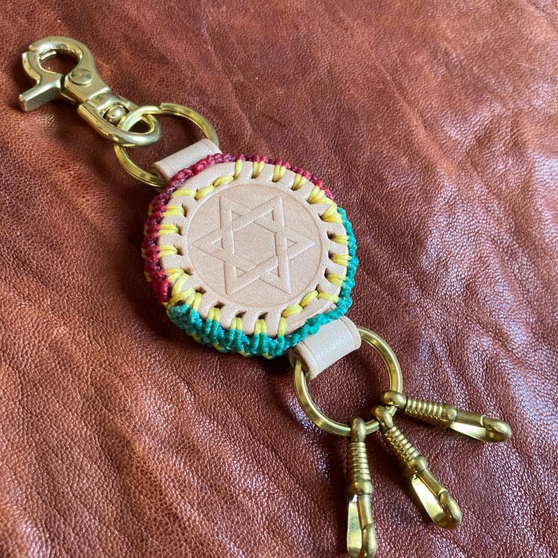 -Rasta- 带有花边结饰的皮革钥匙圈 - 钥匙链/钥匙包 - 真皮 咖啡色