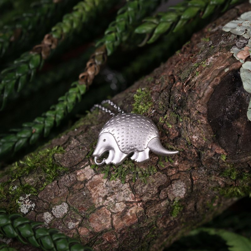 森灵动力立体版 食蚁兽 925纯银项链 情侣对链 - 项链 - 纯银 银色