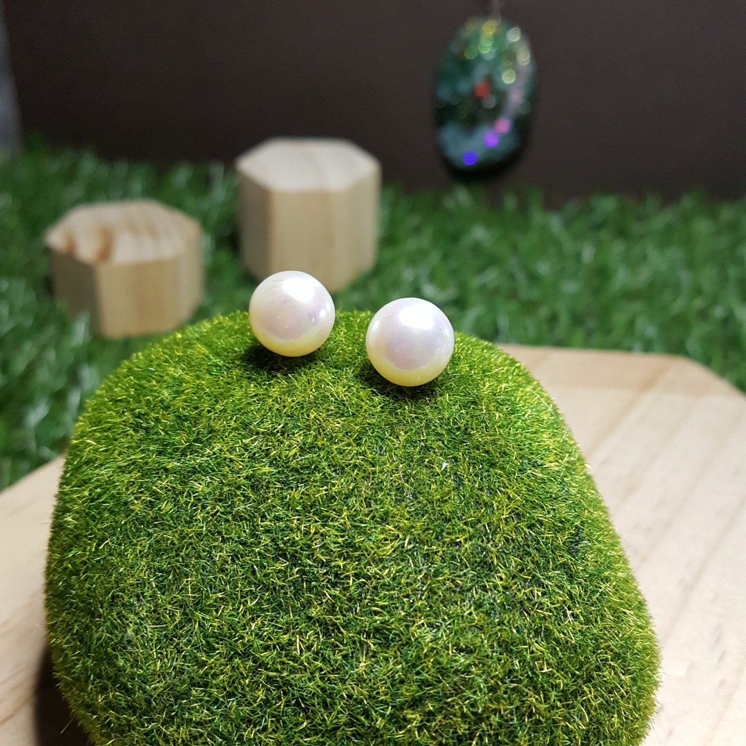 一颗·珍珠: 传统淡水珍珠耳钉耳环/白色/馒头/9.5-10mm/925纯银/ - 耳环/耳夹 - 珍珠 白色