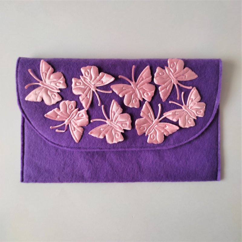 手拿包 Felt clutch cosmetic bag with pink butterflies small bag handbag - 手拿包 - 其他人造纤维 紫色