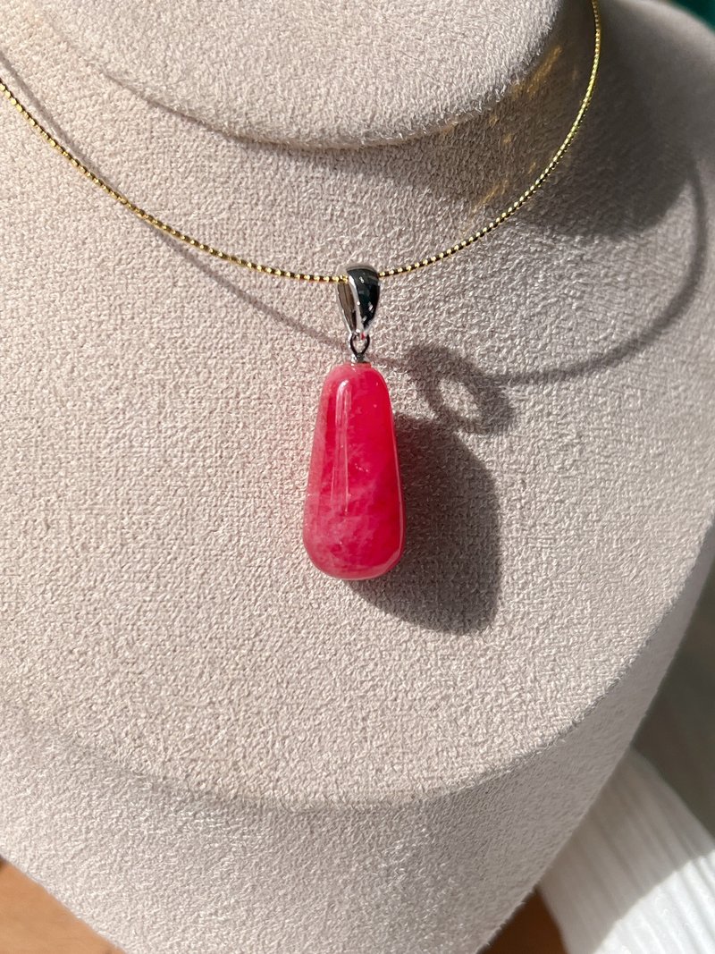 爱情石蔷薇辉吊坠  招正桃花 帮助找到真爱 守护现有关系 - 项链 - 水晶 红色