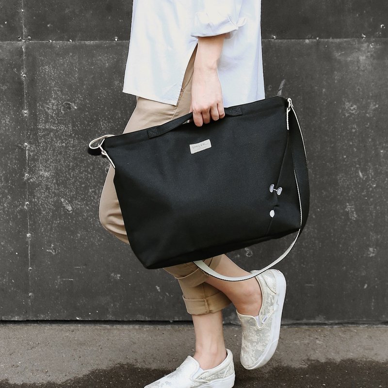 Mr. Black - 2Way Canvas Bag - 侧背包/斜挎包 - 其他材质 黑色