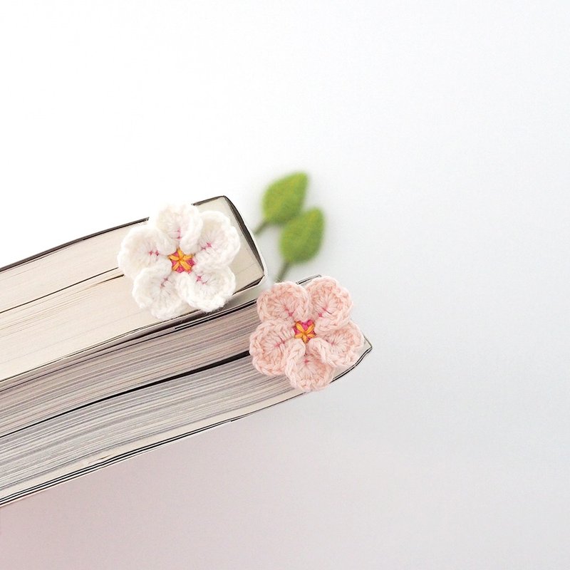钩编樱花花书签 - 书签 - 绣线 粉红色