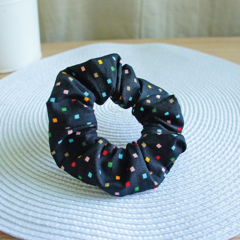 Lovely【彩格发束、黑】大肠圈 - 发饰 - 棉．麻 黑色