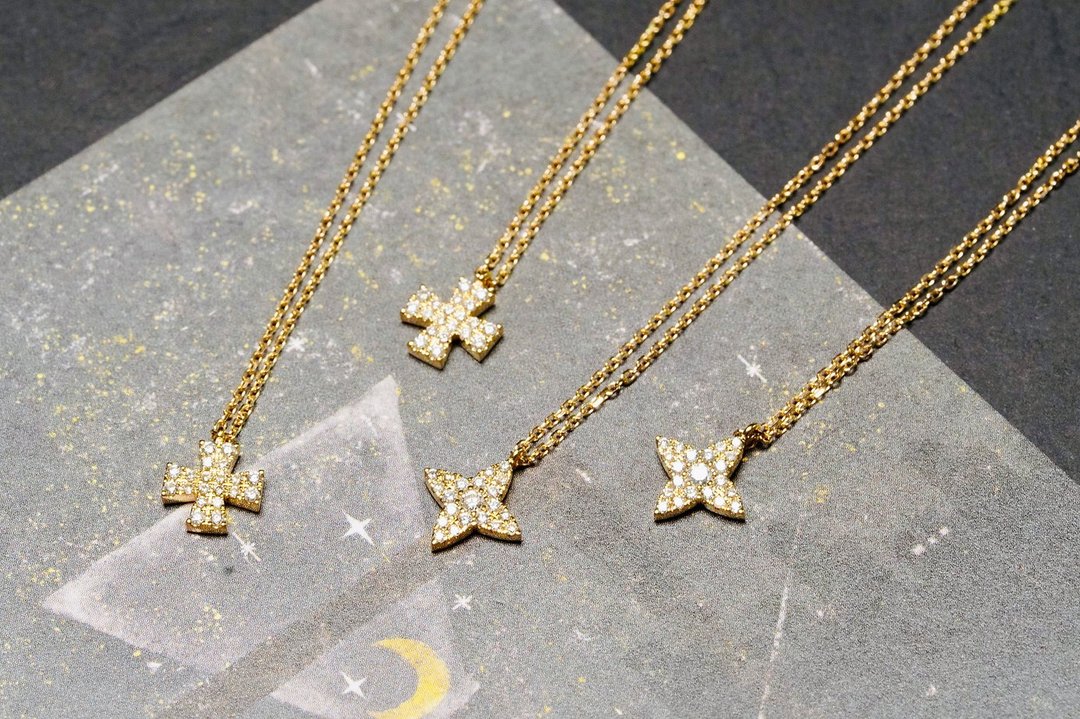 18K 十字花钻石项链 - 项链 - 贵金属 金色