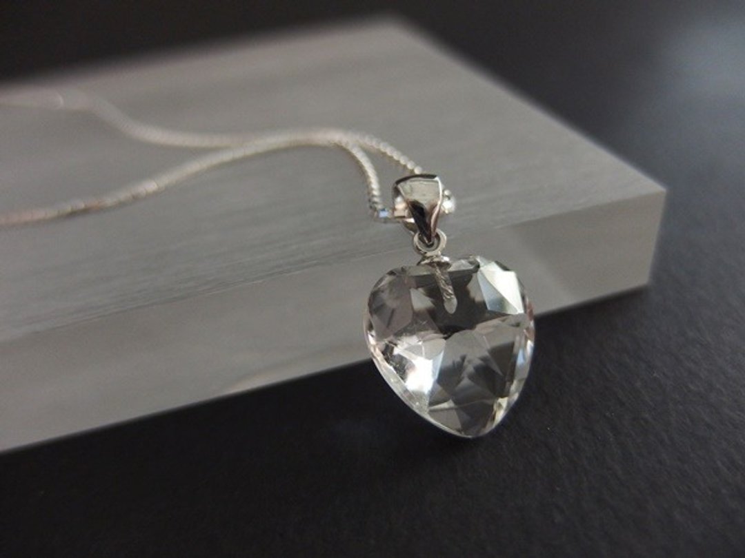 白水晶心形纯银吊坠  Clear Quartz Silver Pendant - 项链 - 宝石 白色