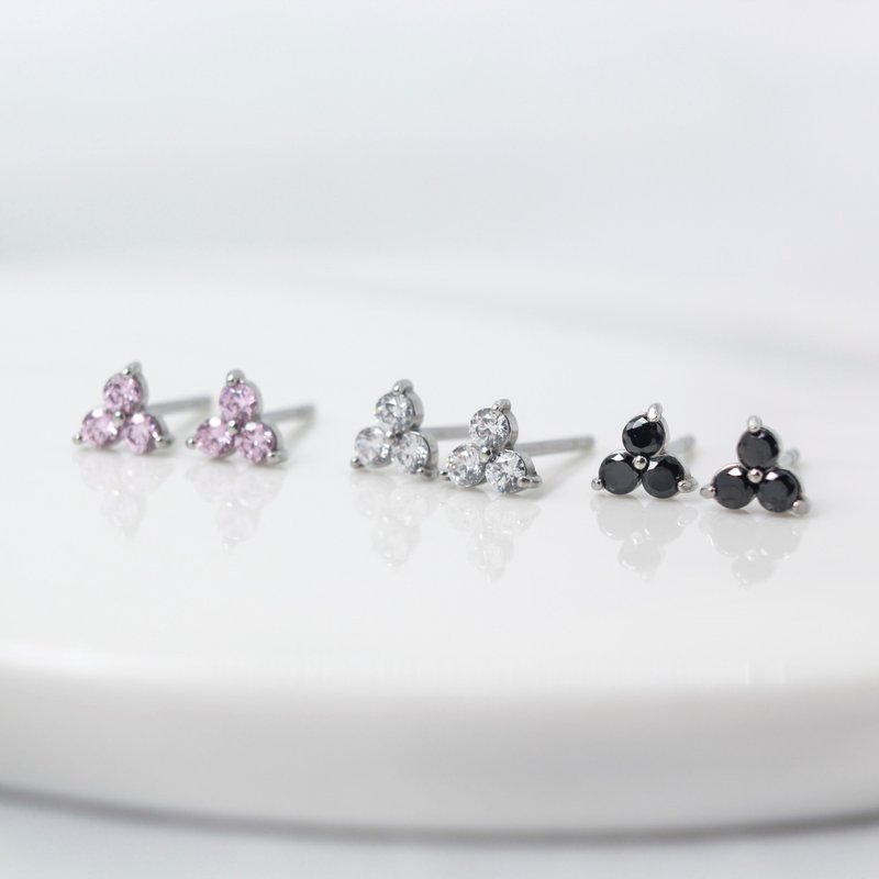 【SWS饰品】三叶草 医疗钢耳环 5mm 锆石 抗过敏 一般细针 - 耳环/耳夹 - 贵金属 银色