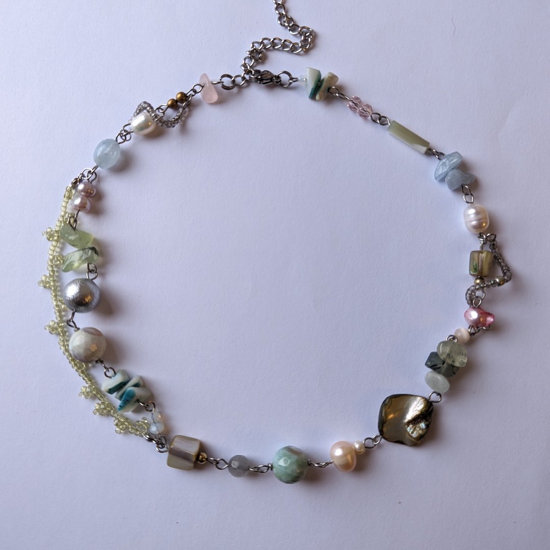 Mixed gemstone necklace Baroque in light pastel colors and silver clasp - 项链 - 宝石 多色