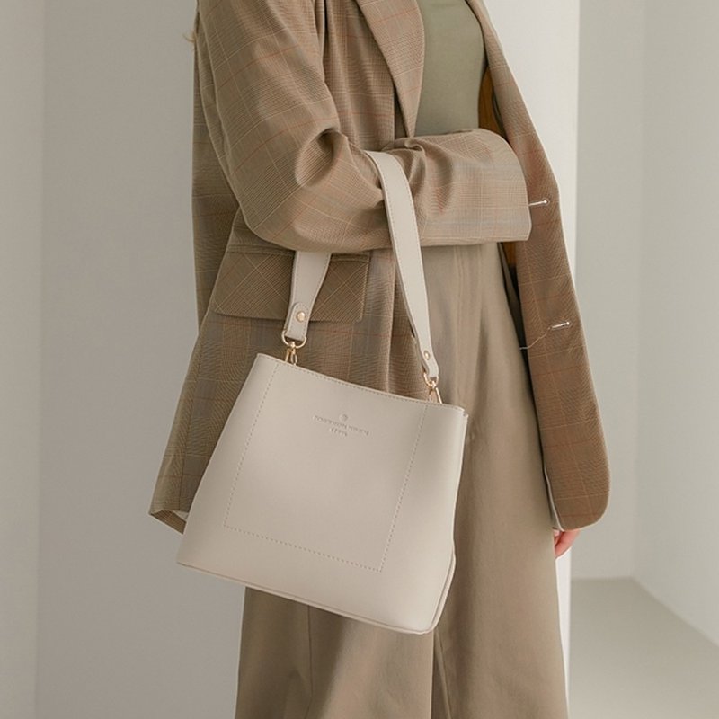 Donkie 韓國制方型包包 D1011 - 侧背包/斜挎包 - 人造皮革 