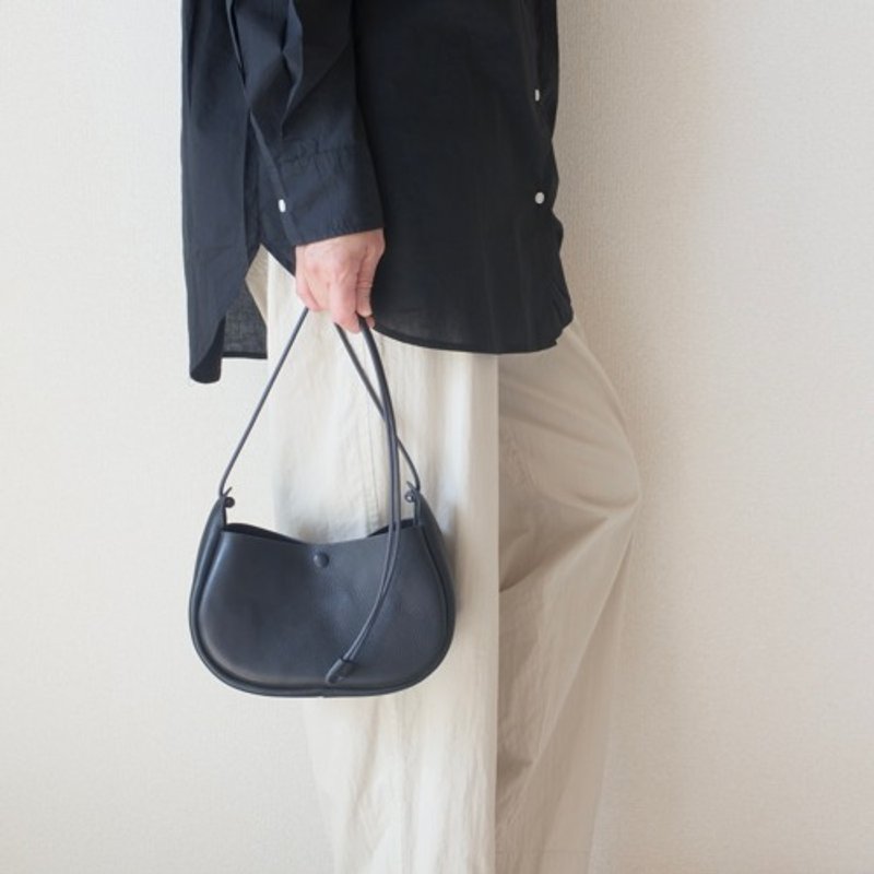 迷你肩背包【rita】黑色 - 侧背包/斜挎包 - 真皮 黑色