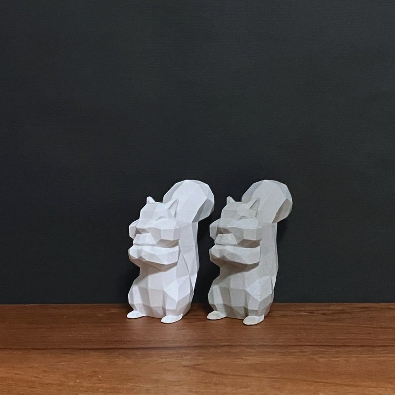 【水泥动物摆饰-松鼠】Low-poly / 清水模 / 桌上疗愈 / 送礼 - 摆饰 - 水泥 灰色