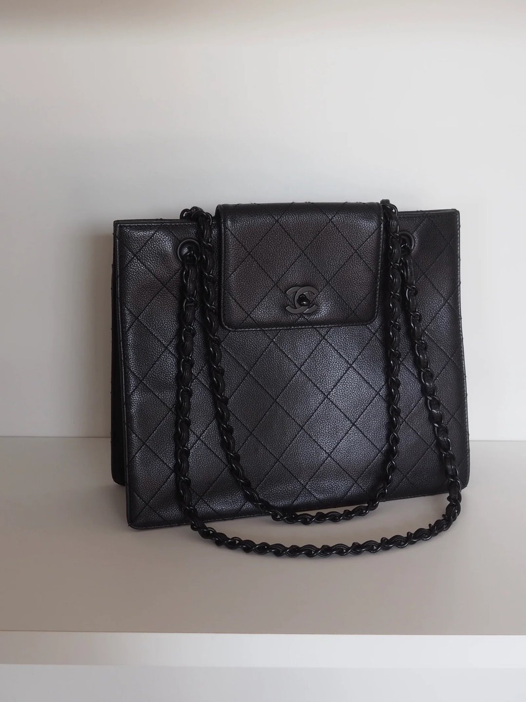 CHANEL 黑色鱼子酱菱格纹链带托特包 - 手提包/手提袋 - 真皮 黑色