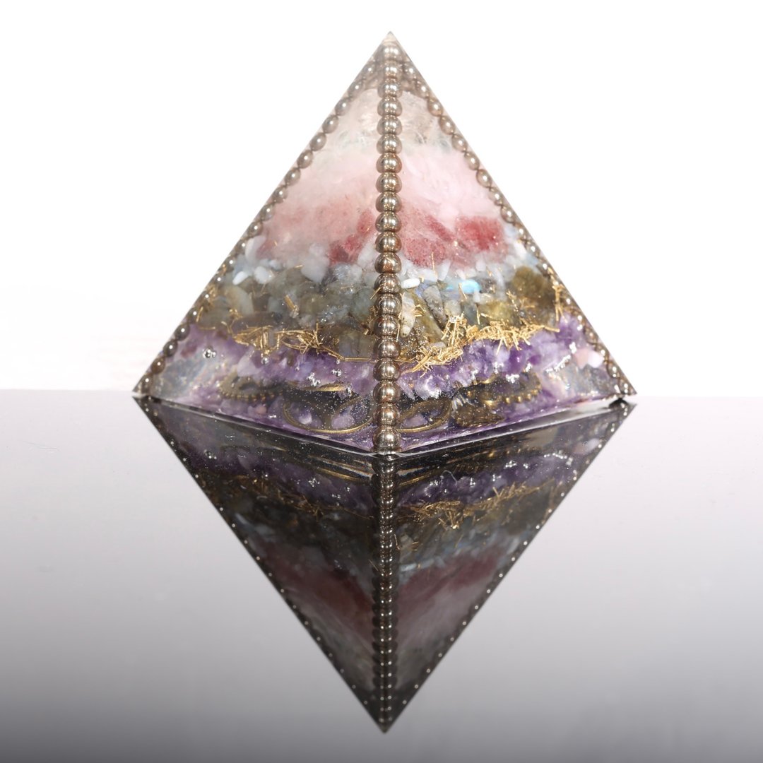 【情人节礼物】神秘圣坛-大奥刚金字塔Orgonite水晶疗愈恋爱运奥 - 摆饰 - 水晶 粉红色