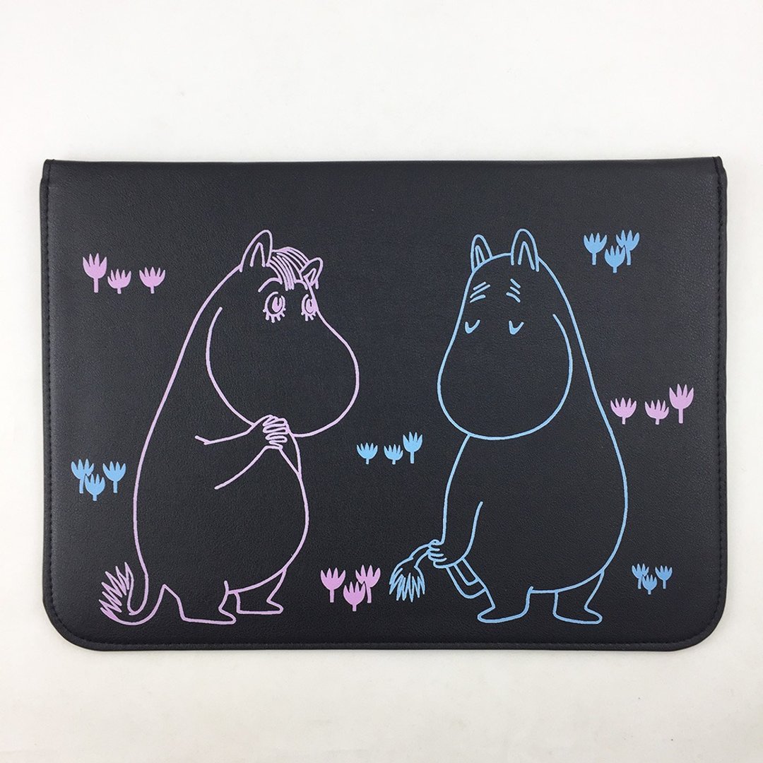 Moomin噜噜米正版授权-3C保护皮套(黑)：【爱慕】35*25.5cm - 平板/电脑保护壳 - 真皮 黑色