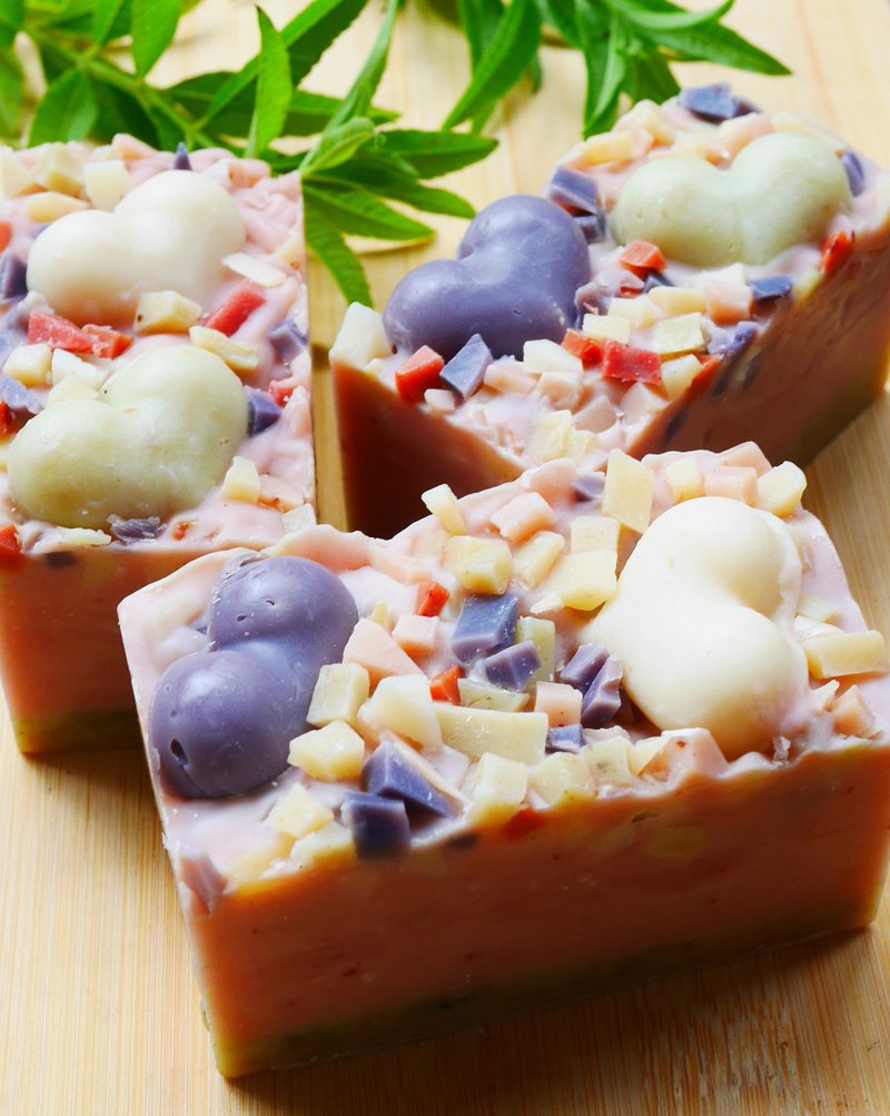 爆炸头小孩-handmade soap 粉红矿泥爱心皂‘皂。手工皂せっけん’石鹸 - 肥皂/手工皂 - 其他材质 橘色