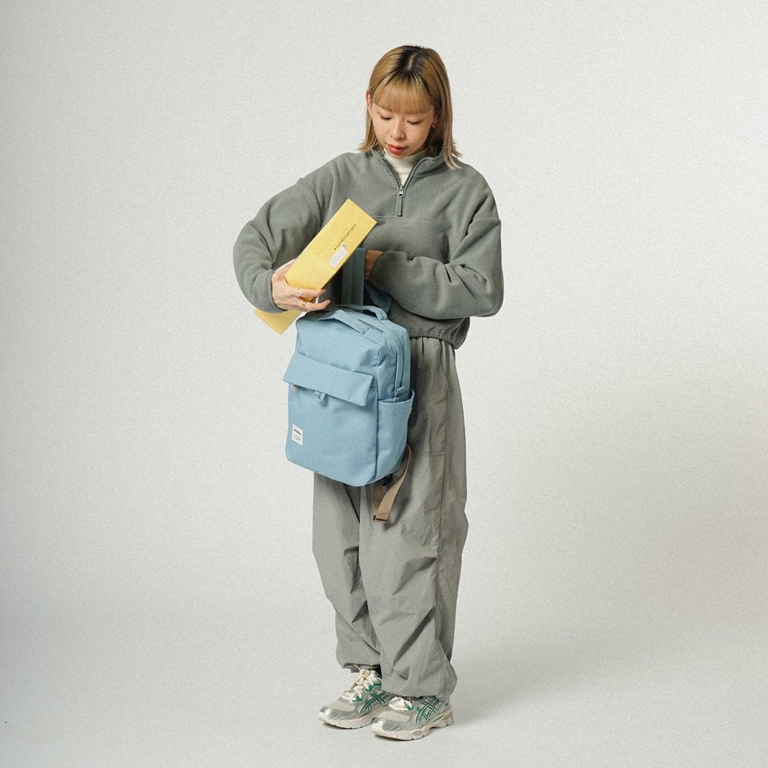 CARTER系列 | 14寸后背包M号 MINI CARTER ECO 帕尔马蓝 - 后背包/双肩包 - 环保材料 蓝色