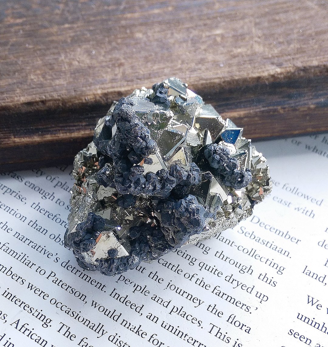 Pyrite 秘鲁产地 黄铁矿 闪锌矿共生矿 愚人金 天然矿石 原矿 - 摆饰 - 其他材质 