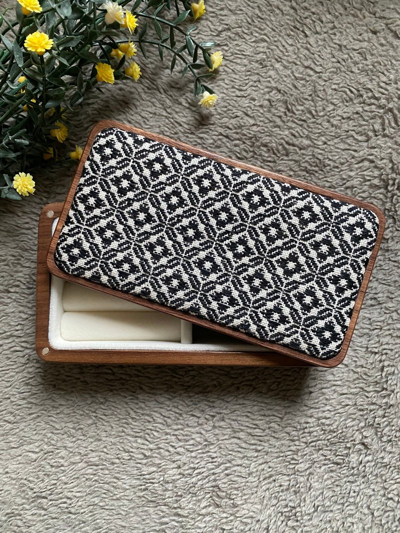 小巾绣木首饰盒 饰品收纳盒 刺绣 黑花砖 - 收纳用品 - 绣线 黑色