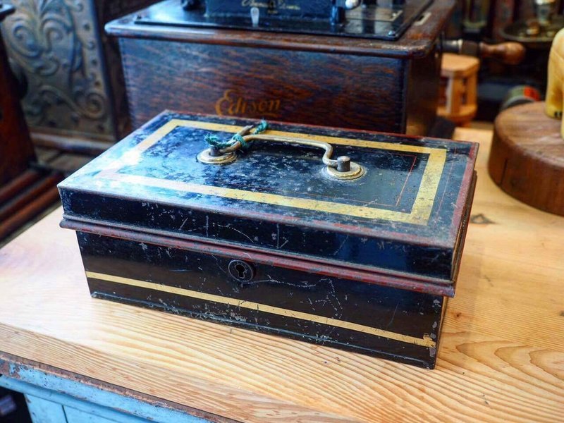 英国1930年代金属质银行保险箱 - 收纳用品 - 其他金属 