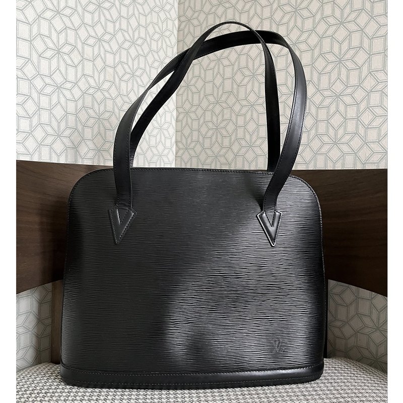 LOUIS VUITTON 黑色牛皮水波纹 肩背包 - 侧背包/斜挎包 - 真皮 黑色